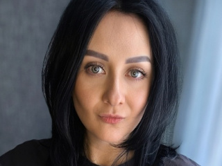 Главная фотография любовницы Лили навсегда