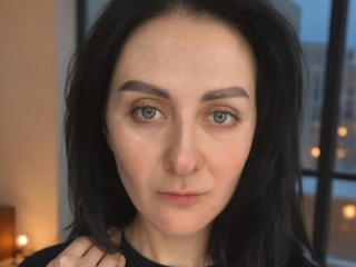 Главная фотография любовницы Лили навсегда