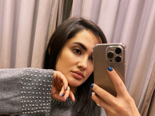 Главная фотография любовницы Карина