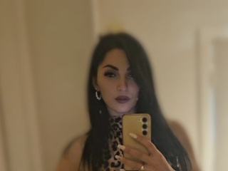 Главная фотография любовницы Leyla