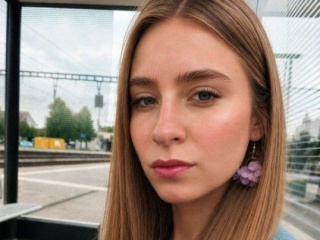 Главная фотография любовницы Alina