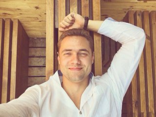 Главная фотография богатого любовника Роберт